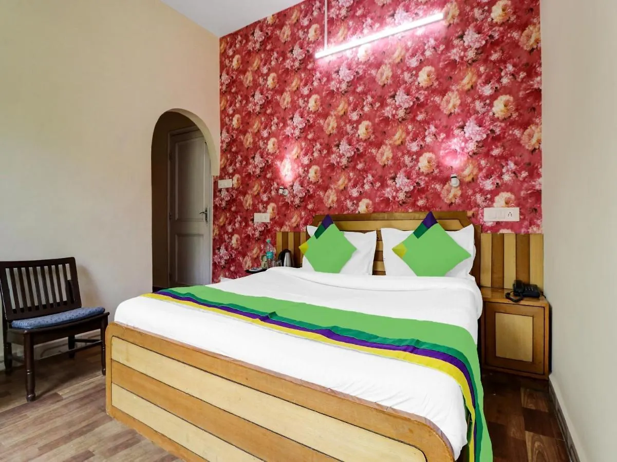 Century Highland Resort Shimla 0*,