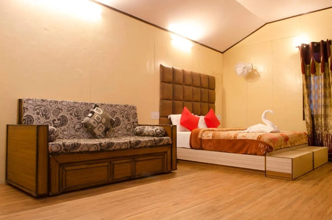 Century Highland Resort Shimla 0*,